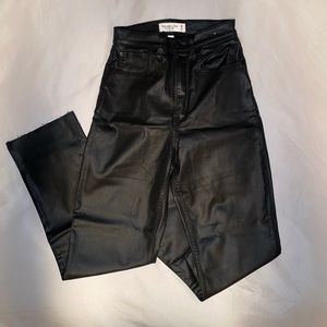 Ultra High Rise Ankle Straight Jeans